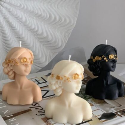 Blindfold Lady Candle